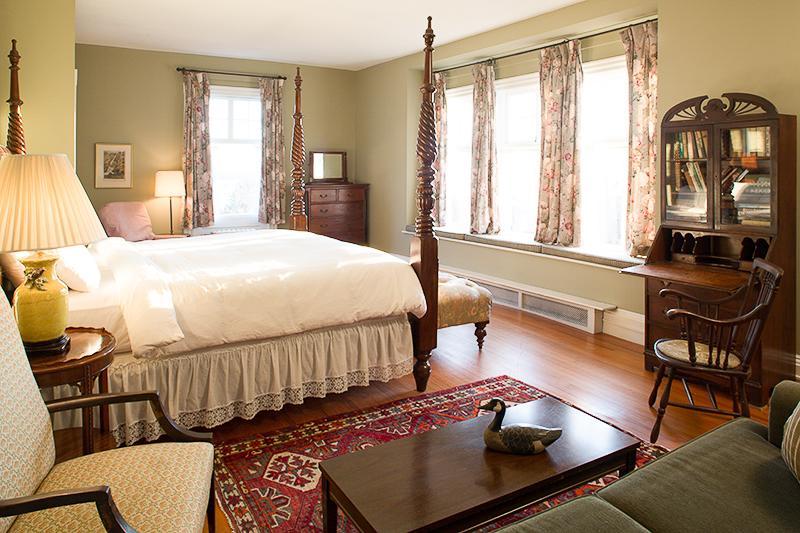 The Manor Inn Castine Exterior photo